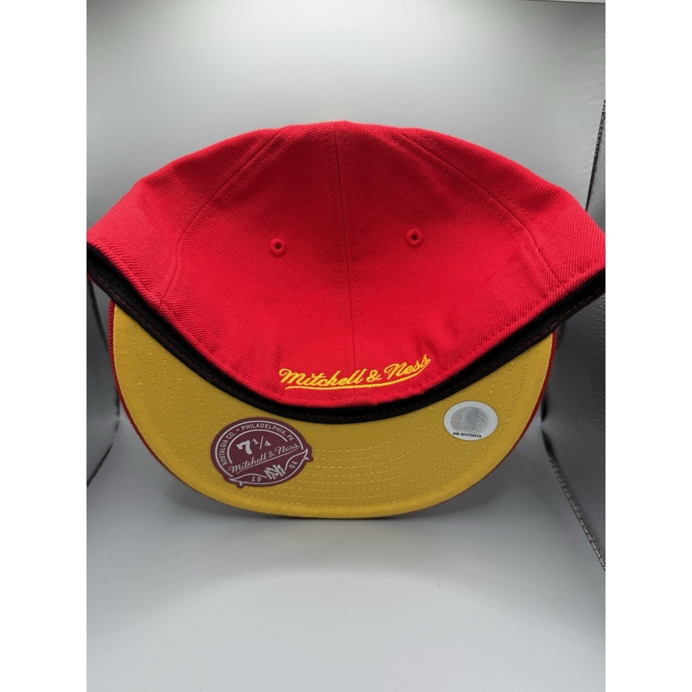 Atlanta Hawks Mitchell & Ness Condors Fitted Hat 7 1/4 Red Yellow Retro - Picture 6 of 8